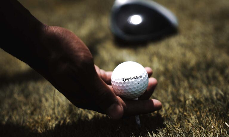 Read more about the article What Kind of Grass do Golf Courses Use?